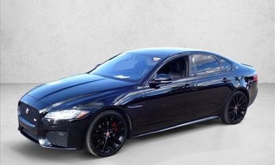 2017 Jaguar XF S