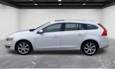 2017 Volvo V60 Premier