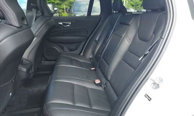 2020 Volvo V60CC Momentum