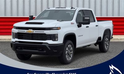 2026 Chevrolet Silverado HD Custom