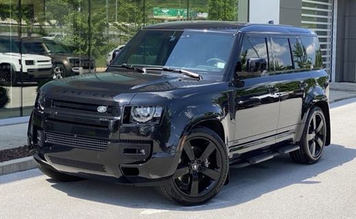 2024 Land Rover Defender 110 V8