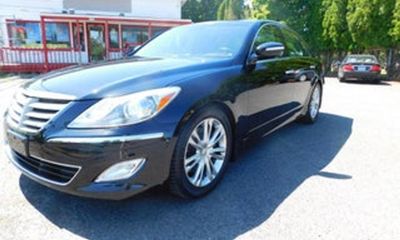 2012 Hyundai Genesis GLS