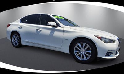 2017 Infiniti Q50 Premium