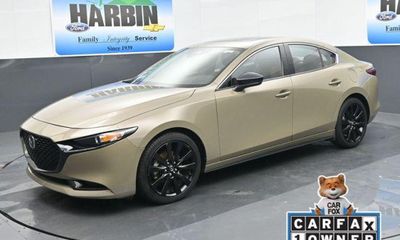 2024 Mazda MAZDA3 Carbon Turbo