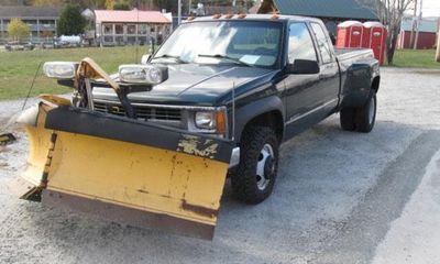 2000 Chevrolet GMT-400 Base