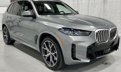 2024 BMW X5 XDRIVE50E