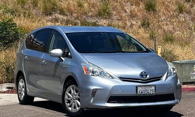 2012 Toyota Prius V Three