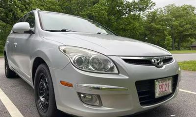 2010 Hyundai Elantra Touring GLS