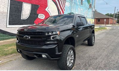 2022 Chevrolet Silverado LTD RST
