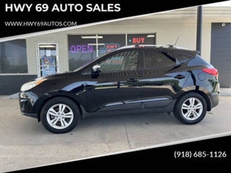 2012 Hyundai Tucson — a typically priced live listing