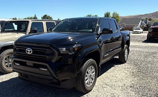 2025 Toyota Tacoma SR5