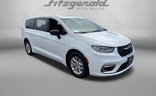2024 Chrysler Pacifica Touring