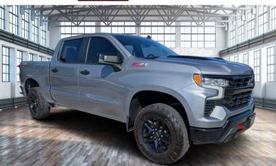 2024 Chevrolet Silverado Trail Boss LT