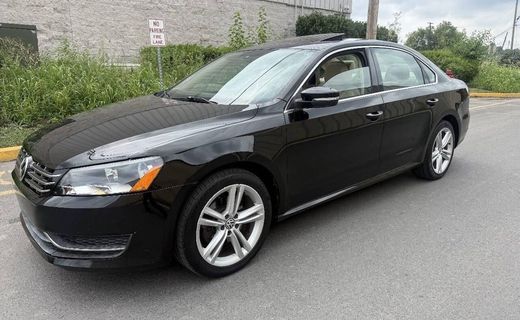 2014 Volkswagen Passat SE