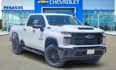 2026 Chevrolet Silverado HD Custom