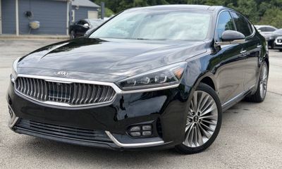 2018 Kia Cadenza Luxury Technology Limited