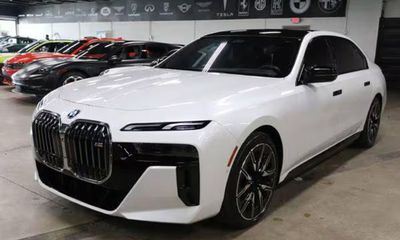 2024 BMW I7 M70