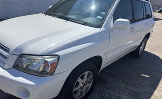 2004 Toyota Highlander STD
