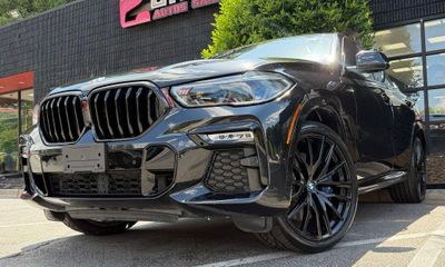 2020 BMW X6 M50I
