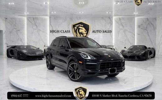2022 Porsche Cayenne Base