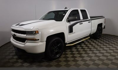 2016 Chevrolet Silverado Custom