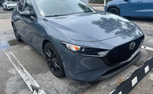 2022 Mazda MAZDA3 Preferred Package
