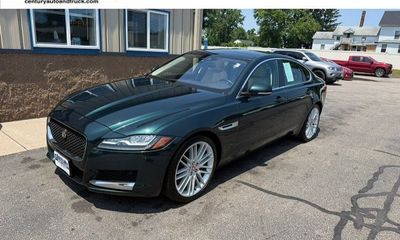 2016 Jaguar XF Prestige