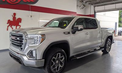 2021 GMC Sierra SLT