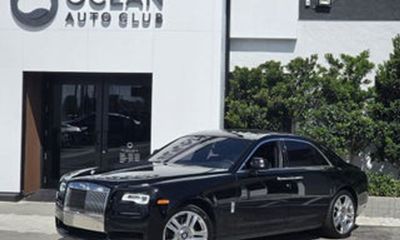 2017 Rolls-Royce Ghost Base