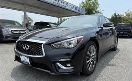 2018 Infiniti Q50 30T Luxe