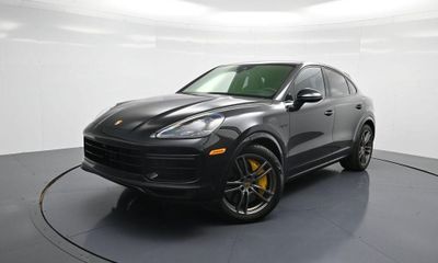 2022 Porsche Cayenne Turbo S E