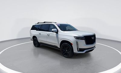 2023 Cadillac Escalade ESV Sport Platinum