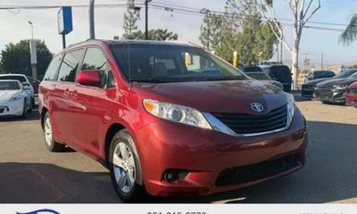 2013 Toyota Sienna LE