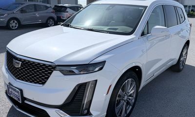 2021 Cadillac XT6 Premium Luxury