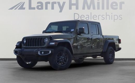 2026 Jeep Gladiator Sport