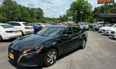 2023 Nissan Altima SV