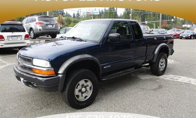 2003 Chevrolet S-10 Pickup