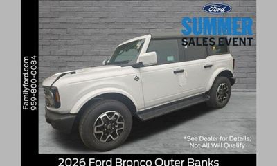 2026 Ford Bronco Outer Banks