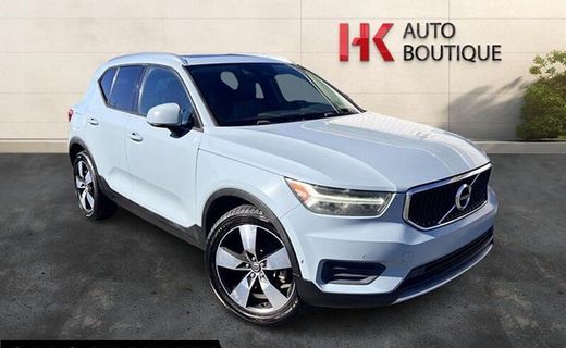 2019 Volvo XC40 Momentum