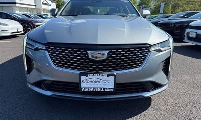 2023 Cadillac CT4 Luxury