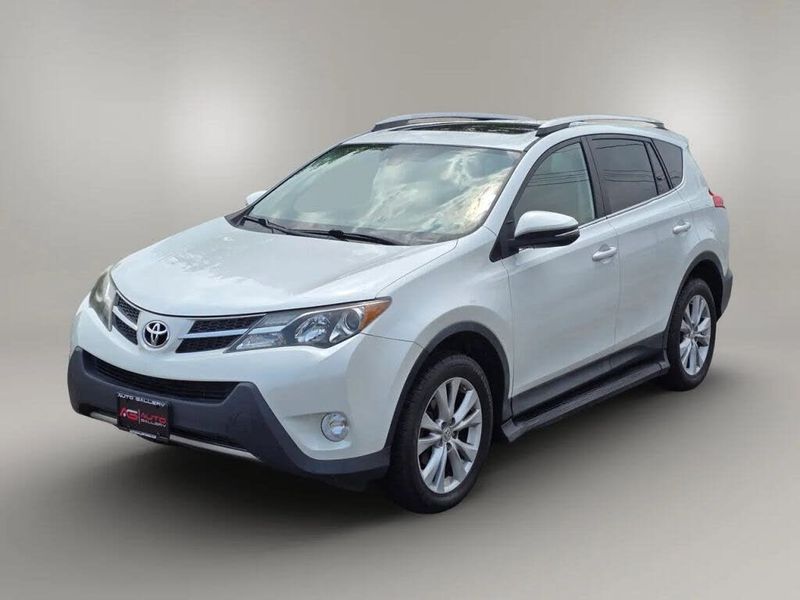 2014 Toyota RAV4 — a typically priced live listing