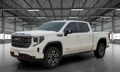 2023 GMC Sierra AT4