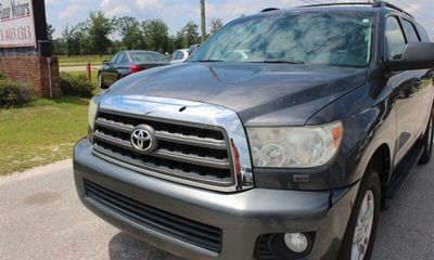 2011 Toyota Sequoia SR5