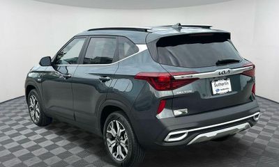 2023 Kia Seltos EX