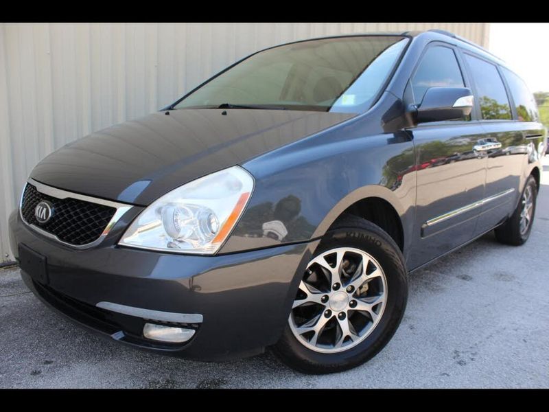 2014 Kia Sedona — a typically priced live listing