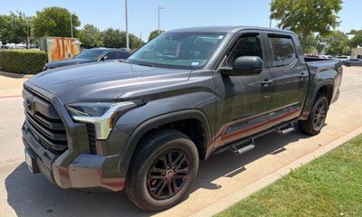 2024 Toyota Tundra SR5