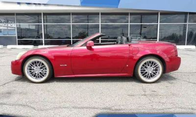 2004 Cadillac XLR