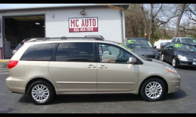 2010 Toyota Sienna XLE