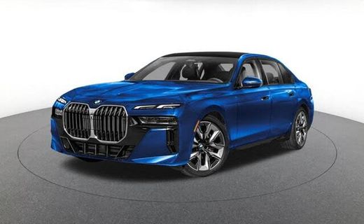 2026 BMW 740i