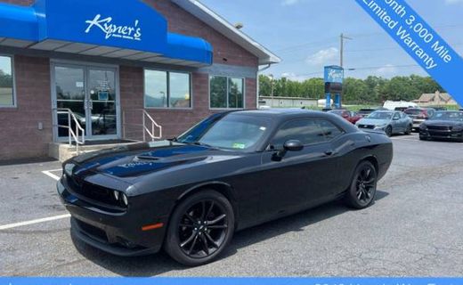 2017 Dodge Challenger SXT